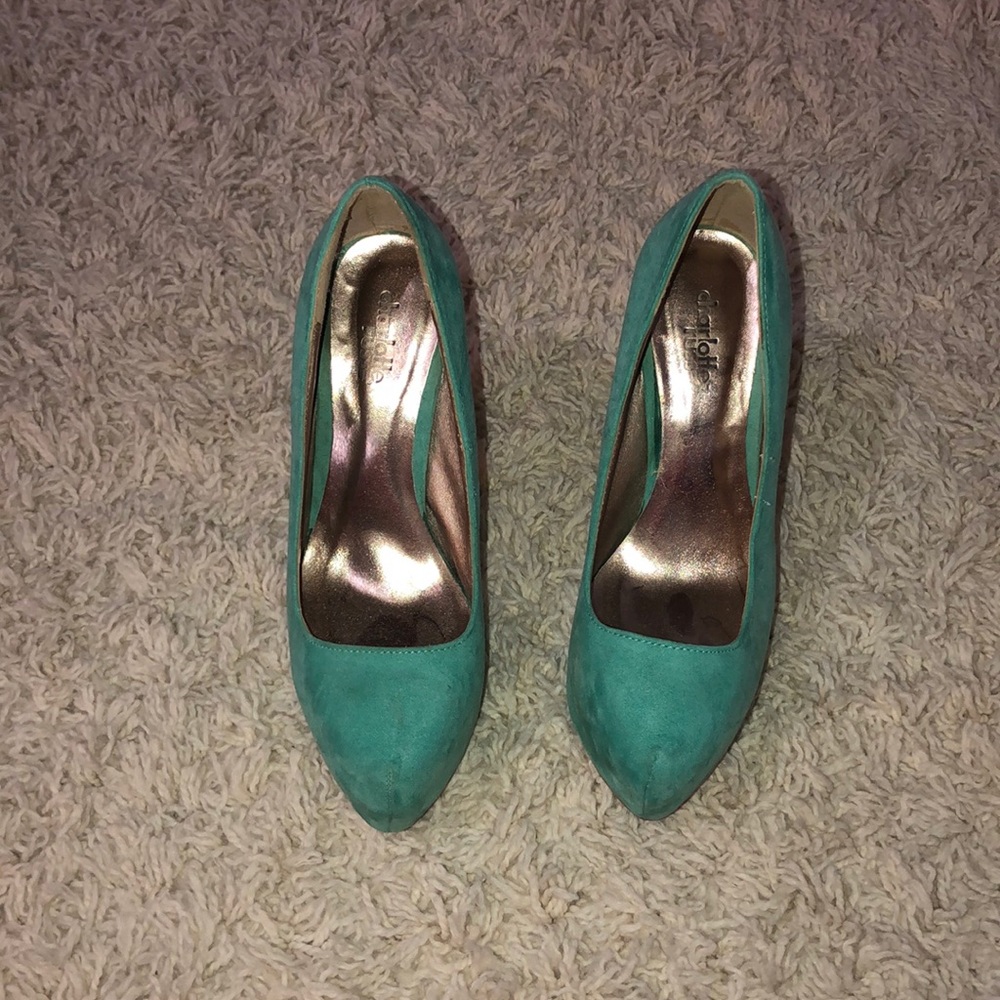 Heels - Picture 6 of 7